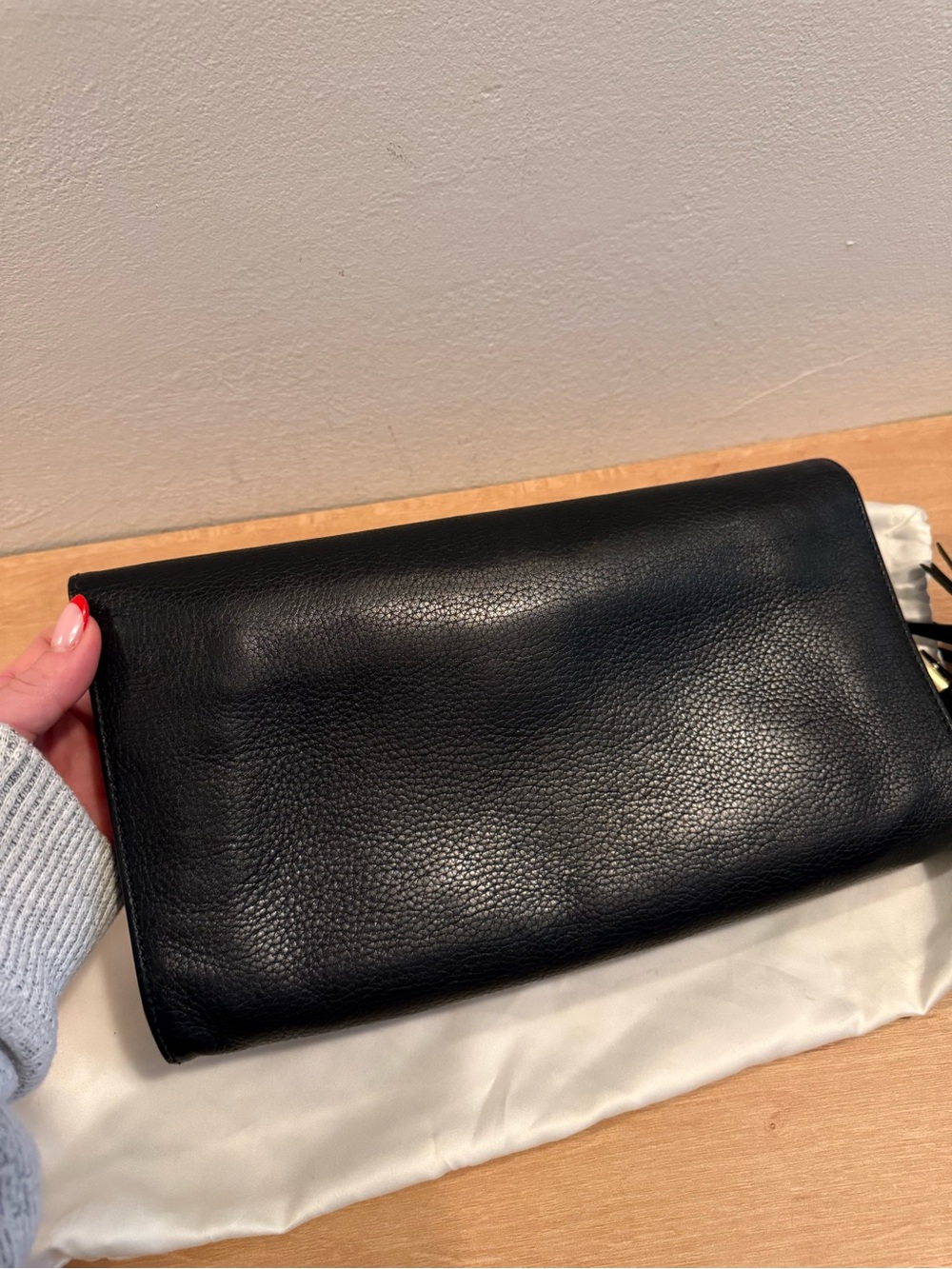 Gucci Black Pebbled Leather Clutch with Tassel - Picture 8 of 9